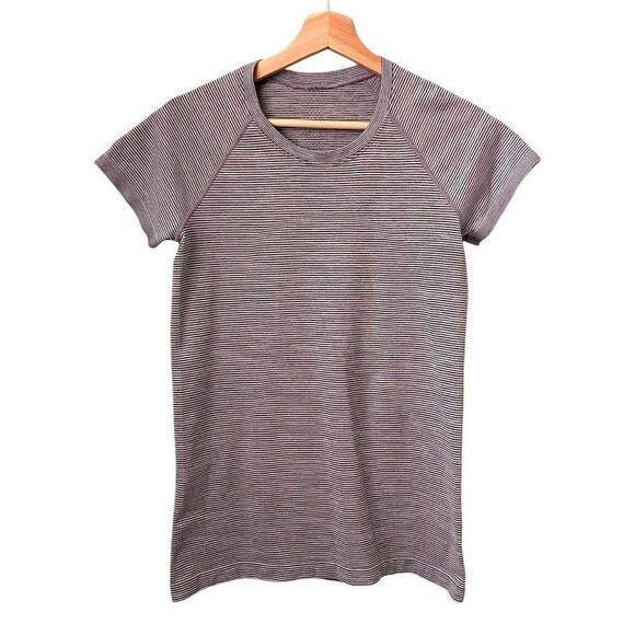 Lululemon Athletica Swiftly Tech Short Sleeve Stripped Top in Grey Size 8 - Picture 3 of 8